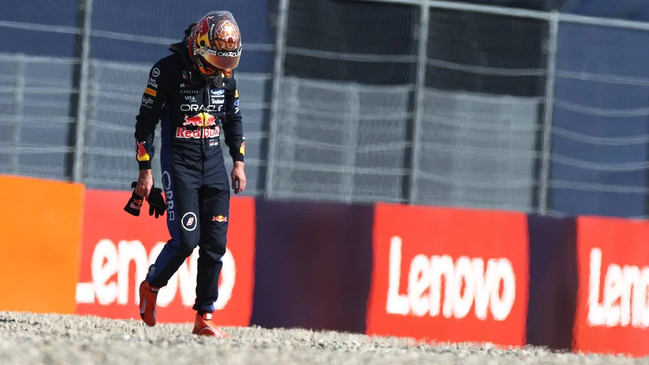 Red Bull verontschuldigt zich bij Verstappen na crash, controverse rondom gele vlaggen