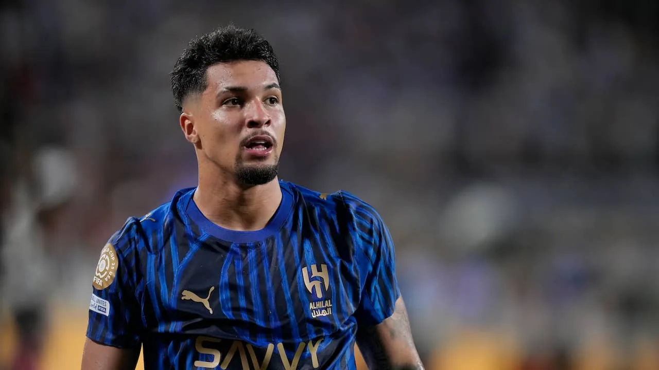 Ajax versterkt zich met Braziliaanse spits Marcos Leonardo