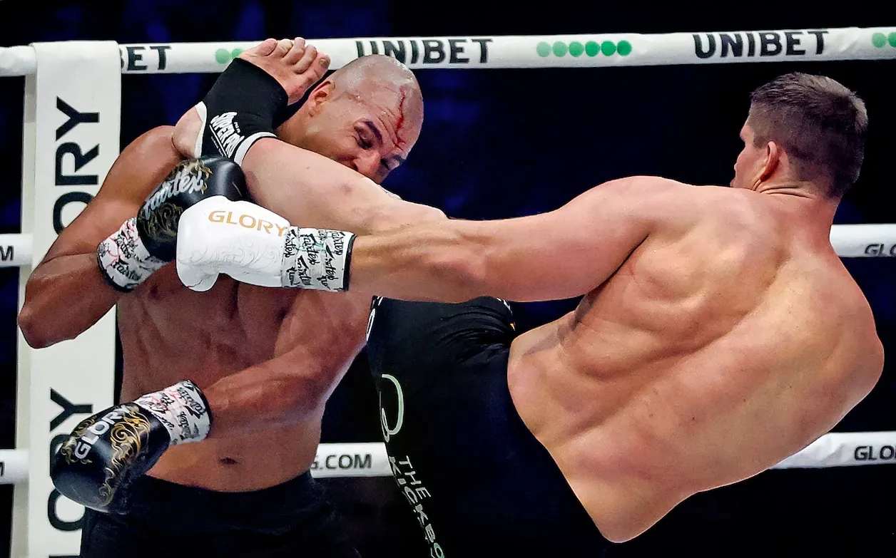 Levi Rigters in het titelgevecht met Rico Verhoeven.© Pim Ras Fotografie