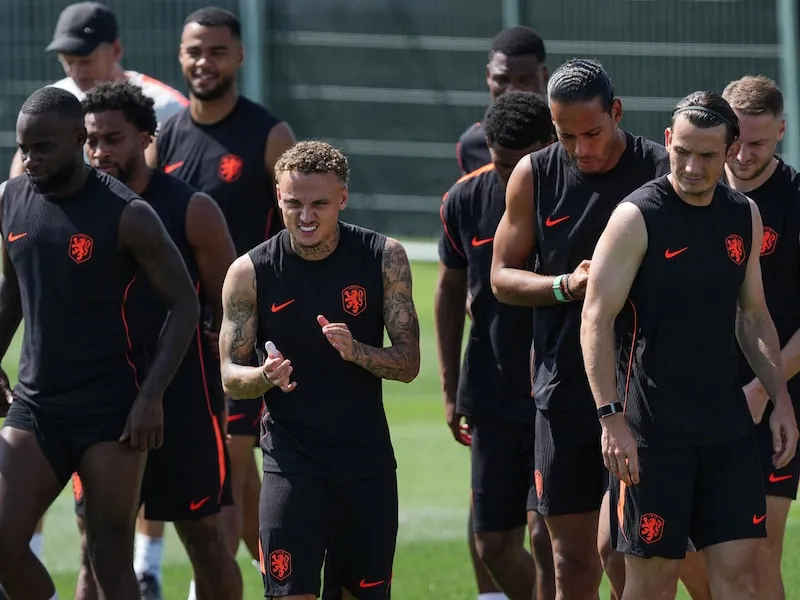 Oranje bereidt zich op laatste training met volledige selectie voor op duel met Marokko