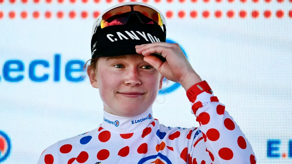 Nederlandse rensters in de aanval tijdens zesde etappe Tour de France Femmes