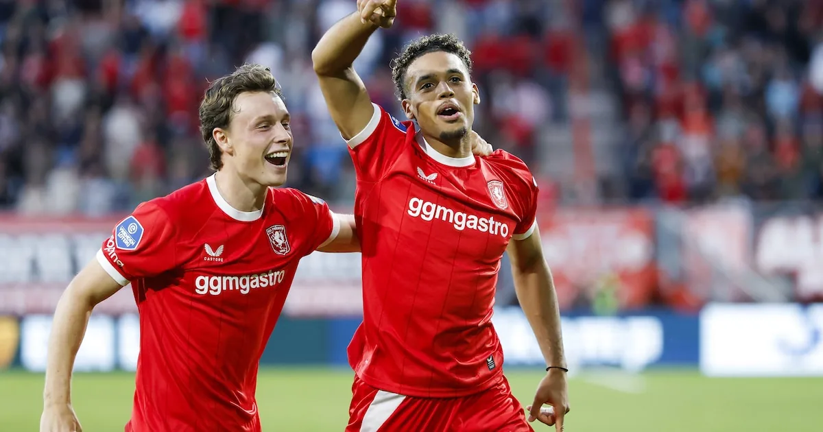 FC Twente boekt ruime overwinning in Conference League voorronde