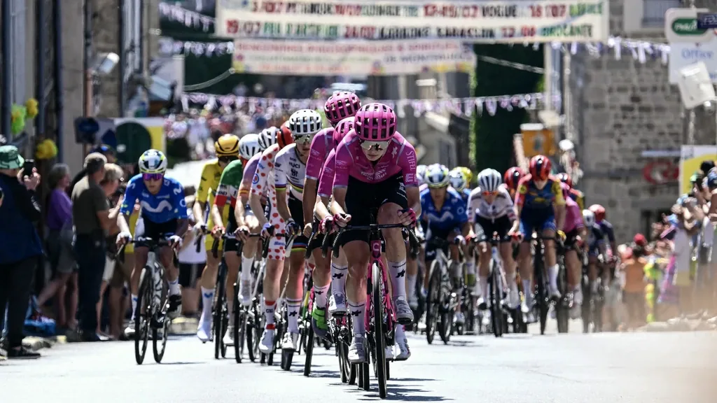 Tour de France Femmes: Kopgroep met Pieterse in lange afdaling